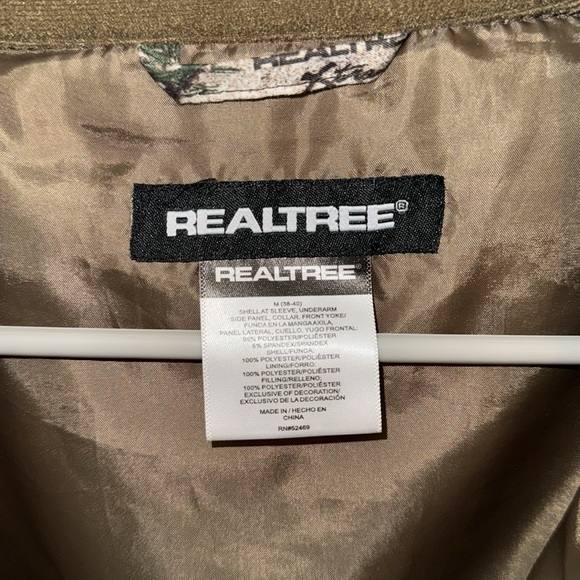 Realtree Camoflauge Men’s Medium Softshell Jacket - Picture 4 of 8